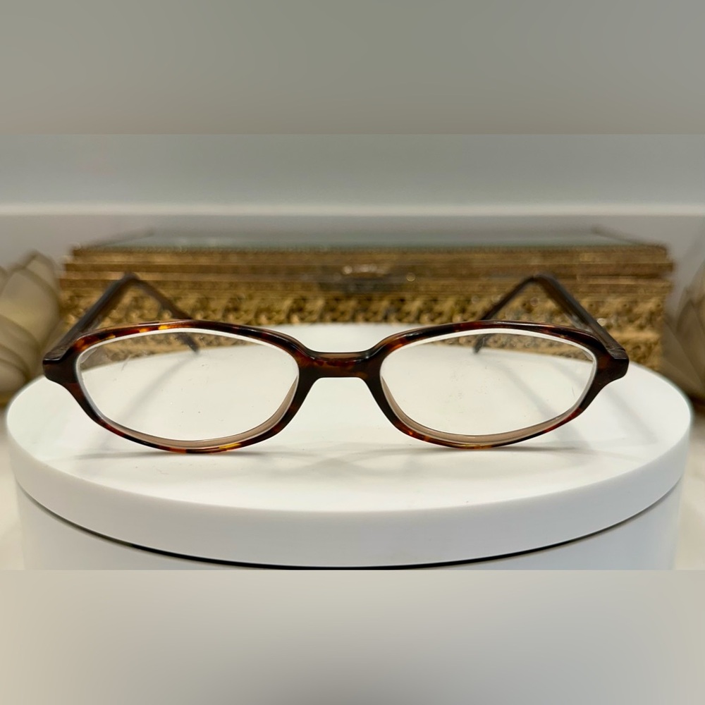 Chesterfield - Tortoiseshell Patterned Oval Unise… - image 2